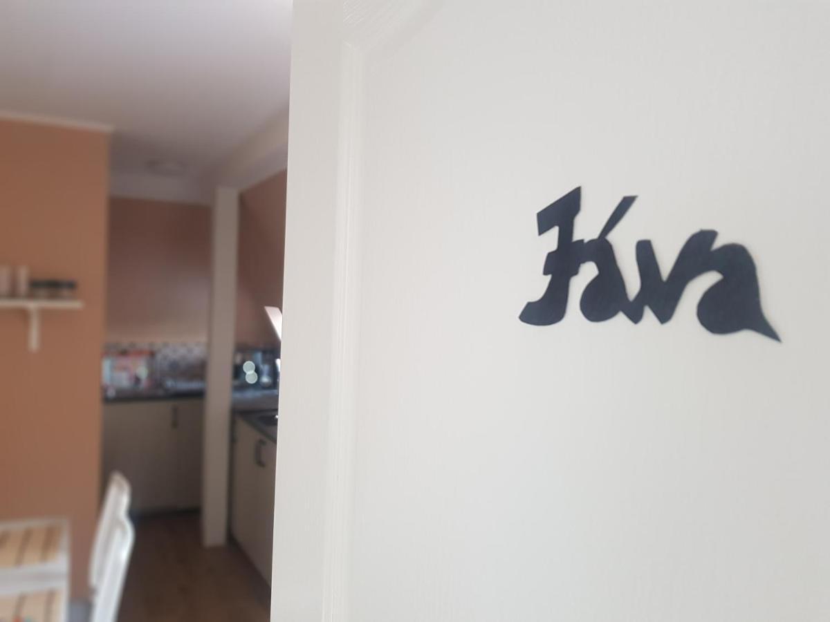 Hotel Ketpava Vendeghaz Igal Zewnętrze zdjęcie