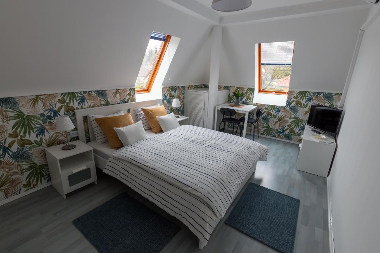 Hotel Ketpava Vendeghaz Igal Zewnętrze zdjęcie